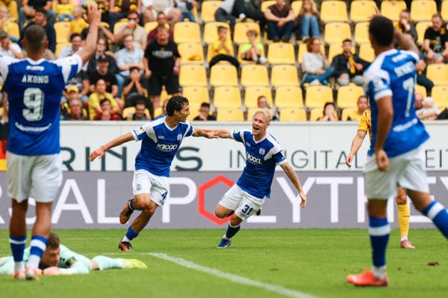 3. Fussball Bundesliga: Alemannia Aachen - SV Meppen; 29.08.2026 Niclas Nadj (SV Meppen, 40) und Luca Prasse (SV Meppen, 31) jubeln zum 0:3 durch Niclas Nadj (SV Meppen, 40) Dritte Liga: Alemannia Aachen - SV Meppen. 3. Spieltag, am 29.08.2026, Tivoli, Aachen. DFB REGULATIONS PROHIBIT ANY USE OF PHOTOGRAPHS AS IMAGE SEQUENCES AND OR QUASI-VIDEO. Copyright: xBEAUTIFULxSPORTS Freisenx