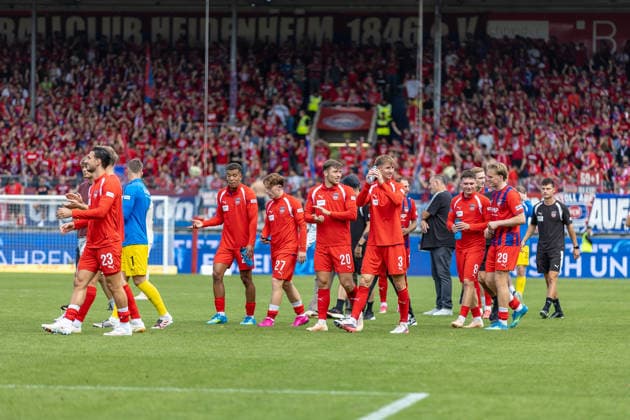 Freude Emotionen nach dem Spiel bei den Heidenheimern Leart Pacarada (1.FC Heidenheim, 23) Frank Feller (1.FC Heidenheim, 01) Marcel Costly (1.FC Heidenheim, 24) Michael Heule (1.FC Heidenheim, 27) Luca Kerber (1.FC Heidenheim, 20) Jan Schoeppner (1.FC Heidenheim, 03) Paul Hennrich (1.FC Heidenheim, 08) Mikkel Kaufmann (1.FC Heidenheim, 29) Frank Schmidt (1.FC Heidenheim, Chef-Trainer) Jonas Foehrenbach (1.FC Heidenheim, 19), GER, 1.FC Heidenheim vs. SG Dynamo Dresden, Fussball, 2. Bundesliga, 03. Spieltag, Spielzeit 2026 2027, 29.08.2026, DFL DFB REGULATIONS PROHIBIT ANY USE OF PHOTOGRAPHS AS IMAGE SEQUENCES AND OR QUASI-VIDEO, GER, 1.FC Heidenheim vs. SG Dynamo Dresden, Fussball, 2. Bundesliga, 03. Spieltag, Spielzeit 2026 2027, 29.08.2026 Heidenheim *** Joy and excitement after the game among the Heidenheim players: Leart Pacarada 1 FC Heidenheim, 23 Frank Feller 1 FC Heidenheim, 01 Marcel Costly 1 FC Heidenheim, 24 Michael Heule 1 FC Heidenheim, 27 Luca Kerber 1 FC Heidenheim, 20 Jan Schoeppner 1 FC Heidenheim, 03 Paul Hennrich 1 FC Heidenheim, 08 Mikkel Kaufmann 1 FC Heidenheim, 29 Frank Schmidt 1 FC Heidenheim, Head Coach Jonas Foehrenbach 1 FC Heidenheim, 19, GER, 1 FC Heidenheim vs. SG Dynamo Dresden, Soccer, 2. Bundesliga, Matchday 03, 2026–2027 Season, August 29, 2026, DFL DFB regulations prohibit any use of photographs as image sequences and or quasi-video, GER, 1 FC Heidenheim vs. SG Dynamo Dresden, Soccer, 2. Bundesliga, Matchday 3, 2026–2027 Season, August 29, 2026, Heidenheim Copyright: xEibner-Pressefoto JanixPlessx EP_JPL