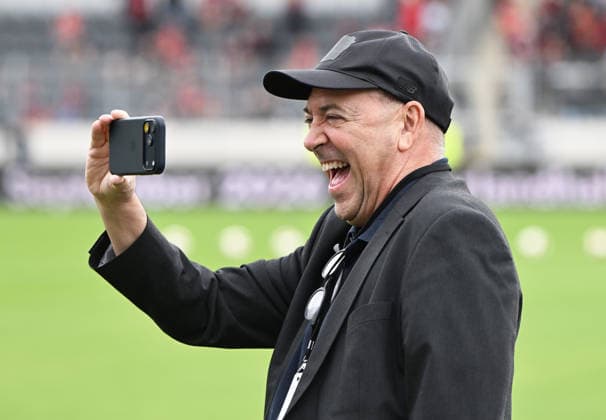Fussball - Bundesliga - Saison 2026 27 29.08.2025 Ursapharm-Arena SV Elversberg (elv) - Bayer Leverkusen Fernando CARRO, Leverkusen Fussball - Bundesliga - SV Elversberg *** Soccer Bundesliga Season 2026 27 August 29, 2025 Ursapharm Arena SV Elversberg elv Bayer Leverkusen Fernando CARRO, Leverkusen Soccer Bundesliga SV Elversberg