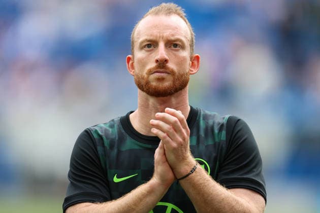 Maximilian Arnold (VfL Wolfsburg, 27) bei den Fans, Karlsruher SC vs. VfL Wolfsburg, 2. Bundesliga, 3. Spieltag, 2026 2027, 29.08.2026, DFL REGULATIONS PROHIBIT ANY USE OF PHOTOGRAPHS AS IMAGE SEQUENCES AND OR QUASI-VIDEO, Karlsruher SC vs. VfL Wolfsburg, 2. Bundesliga, 3. Spieltag, 2026 2027, 29.08.2026 Karlsruhe *** Maximilian Arnold, VfL Wolfsburg, No. 27 (as seen by fans), Karlsruher SC vs. VfL Wolfsburg, 2. Bundesliga, Matchday 3, 2026–2027, August 29, 2026, DFL regulations prohibit any use of photographs as image sequences and or quasi-video, Karlsruher SC vs. VfL Wolfsburg, 2. Bundesliga, Matchday 3, 2026–2027, August 29, 2026, Karlsruhe Copyright: xEibner-Pressefoto JanxPrihodax EP_JPA
