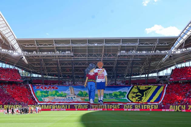 Die Fans von RB Leipzig zeigen vor dem Spiel eine Choreographie waehrend des Spiels der 1. Bundesliga zwischen RB Leipzig und Borussia Moenchengladbach, Red Bull Arena am 29. August 2026 in Leipzig, Deutschland. (Foto von Marco Steinbrenner DeFodi Images) +++ RB Leipzig fans perform a choreographed display before the match during the Bundesliga match between RB Leipzig and Borussia Moenchengladbach at Red Bull Arena on August 29, 2026 in Leipzig, Germany. (Photo by Marco Steinbrenner DeFodi Images) DFB DFL REGULATIONS PROHIBIT ANY USE OF PHOTOGRAPHS AS IMAGE SEQUENCES AND OR QUASI-VIDEO. (Photo by Marco Steinbrenner DeFodi Images) - *** RB Leipzig fans perform a choreographed display before the match during the Bundesliga game between RB Leipzig and Borussia Mönchengladbach, Red Bull Arena on August 29, 2026, in Leipzig, Germany. Photo by Marco Steinbrenner, DeFodi Images. RB Leipzig fans perform a choreographed display before the match during the Bundesliga match between RB Leipzig and Borussia Mönchengladbach at Red Bull Arena on August 29, 2026 in Leipzig, Germany. Photo by Marco Steinbrenner, DeFodi Images. DFB and DFL regulations prohibit any use of photographs as image sequences and or quasi-video. Photo by Marco Steinbrenner, DeFodi Images
