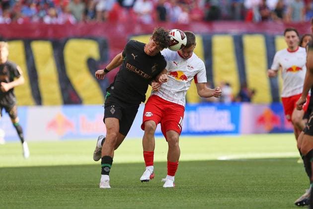 Leipzig, Sachsen, Deutschland, 29.08.2026: Red-Bull-Arena: 1. Spieltag, Saison 2026 27, 1. Fußball-Bundesliga: RB Leipzig - Borussia Mönchengladbach: Brajan Gruda (10, RBL) am Ball *** Leipzig, Saxony, Germany, August 29, 2026, Red Bull Arena, Matchday 1, 2026–27 Season, German Bundesliga, RB Leipzig vs. Borussia Mönchengladbach, Brajan Gruda 10, RBL in Action Copyright: xdtsxNachrichtenagenturx dts_131676