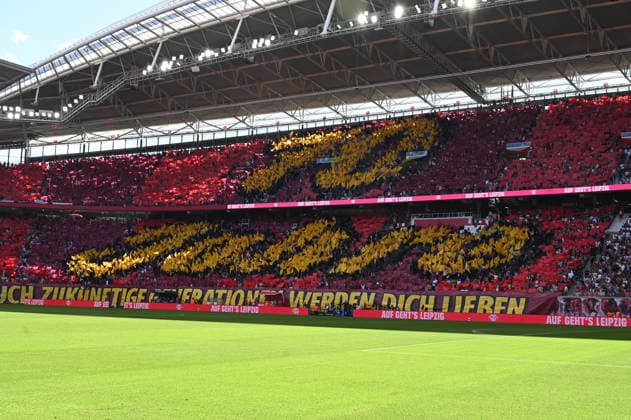Fußball I Herren I Saison 2026-2027 I Bundesliga I 1. Spieltag I RB Leipzig - Borussia Mönchengladbach I 29.08.2026 360 Grad Choreografie Blick zur Gegentribüne Leipzig Red Bull Arena Sachsen Deutschland *** Soccer I Men s I 2026–2027 Season I Bundesliga I Matchday 1 I RB Leipzig vs. Borussia Mönchengladbach I August 29, 2026 360-degree choreography View toward the opposite stands Leipzig Red Bull Arena Saxony, Germany Copyright: xLobeca InesxHähnelx