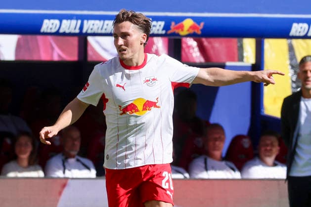 Rocco Reitz (RB Leipzig) gestikuliert waehrend des Spiels der 1. Bundesliga zwischen RB Leipzig und Borussia Moenchengladbach, Red Bull Arena am 29. August 2026 in Leipzig, Deutschland. (Foto von Marco Steinbrenner DeFodi Images) +++ Rocco Reitz (RB Leipzig) gestures during the Bundesliga match between RB Leipzig and Borussia Moenchengladbach at Red Bull Arena on August 29, 2026 in Leipzig, Germany. (Photo by Marco Steinbrenner DeFodi Images) DFB DFL REGULATIONS PROHIBIT ANY USE OF PHOTOGRAPHS AS IMAGE SEQUENCES AND OR QUASI-VIDEO. (Photo by Marco Steinbrenner DeFodi Images) - *** Rocco Reitz of RB Leipzig gestures during the Bundesliga match between RB Leipzig and Borussia Mönchengladbach, Red Bull Arena on August 29, 2026, in Leipzig, Germany. Photo by Marco Steinbrenner, DeFodi Images. Rocco Reitz of RB Leipzig gestures during the Bundesliga match between RB Leipzig and Borussia Mönchengladbach at Red Bull Arena on August 29, 2026 in Leipzig, Germany. Photo by Marco Steinbrenner, DeFodi Images. DFB and DFL regulations prohibit any use of photographs as image sequences and or quasi-video. Photo by Marco Steinbrenner, DeFodi Images