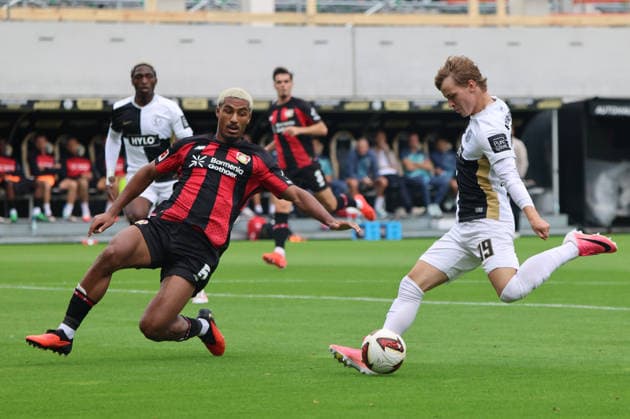 29.08.2026, Fussball, Herren, 1. Bundesliga, Saison 2026 2027, SV 07 Elversberg - Bayer 04 Leverkusen, Cole Campbell (SV 07 Elversberg), Loic Bade (Bayer 04 Leverkusen) Elversberg Ursapharm-Arena an der Kaiserlinde Saarland Deutschland (DEU) *** August 29, 2026, Soccer, Men s, Bundesliga 1, 2026–2027 Season, SV 07 Elversberg vs. Bayer 04 Leverkusen, Cole Campbell (SV 07 Elversberg), Loic Bade (Bayer 04 Leverkusen), Ursapharm Arena an der Kaiserlinde, Saarland, Germany, DEU Copyright: xSebastianxBachx
