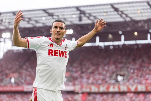 KOELN, GERMANY - AUGUST 29: Said El Mala (1. FC Koeln, 10) getting the fans to cheer during the Bundesliga match between 1. FC Koeln vs. TSG 1899 Hoffenheim at Rheinenergie-Stadion on matchday 1 of the 1. Bundesliga on August 29, 2026 in Koeln, Germany. DFL REGULATIONS PROHIBIT ANY USE OF PHOTOGRAPHS AS IMAGE SEQUENCES AND OR QUASI-VIDEO. North Rhine Westphalia Germany Copyright: xSteffiexWunderlx