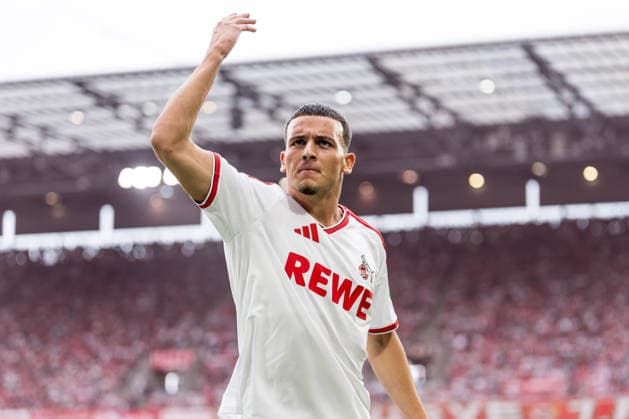 KOELN, GERMANY - AUGUST 29: Said El Mala (1. FC Koeln, 10) interacting with the fans during the Bundesliga match between 1. FC Koeln vs. TSG 1899 Hoffenheim at Rheinenergie-Stadion on matchday 1 of the 1. Bundesliga on August 29, 2026 in Koeln, Germany. DFL REGULATIONS PROHIBIT ANY USE OF PHOTOGRAPHS AS IMAGE SEQUENCES AND OR QUASI-VIDEO. North Rhine Westphalia Germany Copyright: xSteffiexWunderlx
