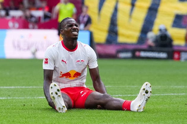 29.08.2026, xydrx, Herren, Fußball, 1.Bundesliga, RB Leipzig - Borussia Mönchengladbach, Saison 2026 2027, Red Bull Arena: Ezechiel Banzuzi (RB Leipzig, 6) ärgert sich über eine vergebene Chance DFB regulations prohibit any use of photographs as image sequences and or quasi-video. *** August 29, 2026, xydrx, Men s, Soccer, Bundesliga 1, RB Leipzig vs. Borussia Mönchengladbach, 2026–2027 season, Red Bull Arena, Ezechiel Banzuzi, RB Leipzig, 6, is frustrated by a missed chance. DFB regulations prohibit any use of photographs as image sequences and or quasi-video. Copyright: HMBxMedia YannisxDreimann