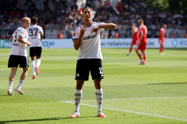 29.08.2026, xtgx, Fussball 1.Bundesliga, Union Berlin - Eintracht Frankfurt v.l. Torjubel nach dem Tor zum celebrating the goal celebrate 1:2 durch Younes Ebnoutalib (Eintracht Frankfurt) Berlin *** August 29, 2026, xtgx, Soccer, Bundesliga 1, Union Berlin vs. Eintracht Frankfurt, goal celebration after Younes Ebnoutalib scored the 1-2 goal for Eintracht Frankfurt in Berlin