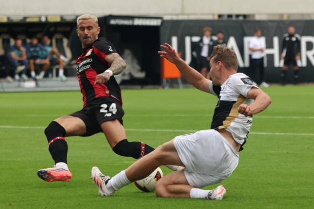 29.08.2026, Fussball, Herren, 1. Bundesliga, Saison 2026 2027, SV 07 Elversberg - Bayer 04 Leverkusen, Filimon Gerezgiher (SV 07 Elversberg), Aleix Garcia (Bayer 04 Leverkusen) Elversberg Ursapharm-Arena an der Kaiserlinde Saarland Deutschland (DEU) *** August 29, 2026, Soccer, Men s, 1. Bundesliga, 2026–2027 Season, SV 07 Elversberg vs. Bayer 04 Leverkusen, Filimon Gerezgiher (SV 07 Elversberg), Aleix Garcia (Bayer 04 Leverkusen), Ursapharm Arena an der Kaiserlinde, Saarland, Germany (DEU) Copyright: xSebastianxBachx