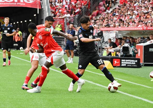 29.08.2026, xsltx, Fussball 1.Bundesliga, FSV Mainz 05 - SC Paderborn v.l. Nadiem Amiri (1. FSV Mainz 05), Sheraldo Becker (1. FSV Mainz 05), Laurin Ulrich (SC Paderborn 07) (DFL DFB REGULATIONS PROHIBIT ANY USE OF PHOTOGRAPHS as IMAGE SEQUENCES and or QUASI-VIDEO) *** August 29, 2026, xsltx, Soccer 1st Bundesliga, FSV Mainz 05 vs. SC Paderborn: Nadiem Amiri 1 (FSV Mainz 05), Sheraldo Becker 1 (FSV Mainz 05), Laurin Ulrich SC Paderborn 07 DFL DFB REGULATIONS PROHIBIT ANY USE OF PHOTOGRAPHS AS IMAGE SEQUENCES AND OR QUASI-VIDEO