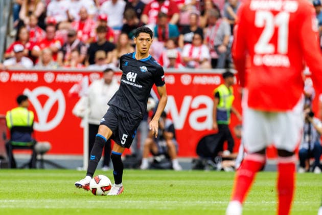 MAINZ, GERMANY - AUGUST 29: Santiago Castaneda (SC Paderborn 07, 5) during the Bundesliga match between 1. FSV Mainz 05 vs. SC Paderborn 07 at MEWA Arena on matchday 1 of the 1. Bundesliga on August 29, 2026 in Mainz, Germany. DFL REGULATIONS PROHIBIT ANY USE OF PHOTOGRAPHS AS IMAGE SEQUENCES AND OR QUASI-VIDEO. Copyright: xStephanxHahnex