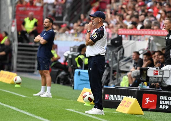 29.08.2026, xsltx, Fussball 1.Bundesliga, FSV Mainz 05 - SC Paderborn v.l. Ralf Kettemann (Cheftrainer SC Paderborn 07), Urs Fischer (Cheftrainer 1. FSV Mainz 05) (DFL DFB REGULATIONS PROHIBIT ANY USE OF PHOTOGRAPHS as IMAGE SEQUENCES and or QUASI-VIDEO) *** August 29, 2026, xsltx, Soccer, Bundesliga 1, FSV Mainz 05 vs. SC Paderborn, Ralf Kettemann, Head Coach of SC Paderborn 07, Urs Fischer, Head Coach of FSV Mainz 05, DFL and DFB regulations prohibit any use of photographs as image sequences and or quasi-video