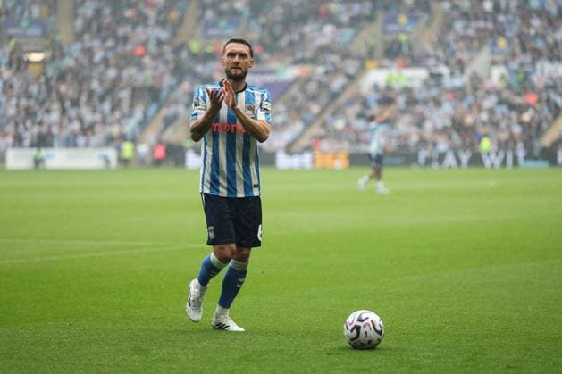 Matt Grimes of Coventry City Coventry City v Hull City, Premier League Football, Football, Coventry Building Society Arena, Coventry, UK - 29 Aug 2026Coventry Coventry Building Society Arena United Kingdom EDITORIAL USE ONLY No use with unauthorised audio, video, data, fixture lists, club league logos or live services. Online in-match use limited to 120 images, no video emulation. No use in betting, games or single club league player publications. Copyright: xAndrewxFosker Shutterstockx 17119018bt