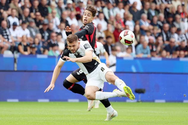 29.08.2026, xrekx, Fussball 1.Bundesliga, SV Elversberg - Bayer 04 Leverkusen v.l. Lukasz Poreba (SV 07 Elversberg) Afonso Moreira (Bayer 04 Leverkusen) Zweikampf, Aktion, action, battle for the ball (DFL DFB REGULATIONS PROHIBIT ANY USE OF PHOTOGRAPHS as IMAGE SEQUENCES and or QUASI-VIDEO) Elversberg *** August 29, 2026, xrekx, Soccer 1st Bundesliga, SV Elversberg vs. Bayer 04 Leverkusen, Lukasz Poreba (SV 07 Elversberg) vs. Afonso Moreira (Bayer 04 Leverkusen), tackle, action, battle for the ball. DFL and DFB regulations prohibit any use of photographs as image sequences and or quasi-video. Elversberg