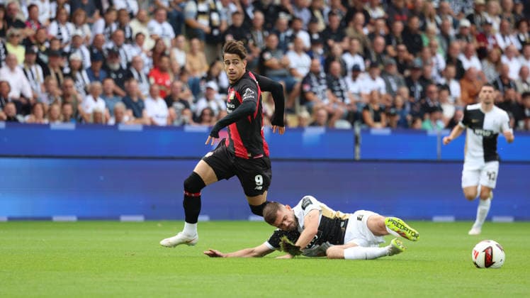 29.08.2026, xrekx, Fussball 1.Bundesliga, SV Elversberg - Bayer 04 Leverkusen v.l. Afonso Moreira (Bayer 04 Leverkusen) Lukasz Poreba (SV 07 Elversberg) Zweikampf, Aktion, action, battle for the ball (DFL DFB REGULATIONS PROHIBIT ANY USE OF PHOTOGRAPHS as IMAGE SEQUENCES and or QUASI-VIDEO) Elversberg *** August 29, 2026, xrekx, Soccer 1st Bundesliga, SV Elversberg vs. Bayer 04 Leverkusen, Afonso Moreira (Bayer 04 Leverkusen), Lukasz Poreba (SV 07 Elversberg), tackle, Action, battle for the ball. DFL and DFB regulations prohibit any use of photographs as image sequences and or quasi-video. Elversberg