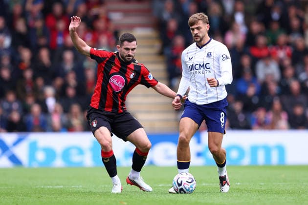 Bournemouth, England, 29th August 2026. Lewis Cook of AFC Bournemouth and Kiernan Dewsbury-Hall of Everton challenge for the ball during the AFC Bournemouth vs Everton Premier League match at the Vitality Stadium, Bournemouth. Picture credit should read: Paul Terry Sportimage EDITORIAL USE ONLY. No use with unauthorised audio, video, data, fixture lists, club league logos or live services. Online in-match use limited to 120 images, no video emulation. No use in betting, games or single club league player publications. SPI_017_PT_Bournemouth_Everton SPI-4940-0017