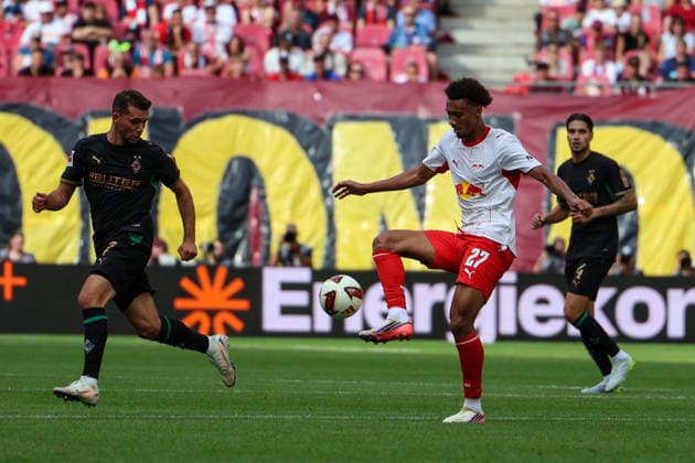 Deutschland: 1. Bundesliga 2026 2027, 1. Spieltag, RB Leipzig - Borussia Mönchengladbach, Red Bull Arena (Leipzig): Tidiam Diadie Stephan Gomis (RB Leipzig, 27) am Ball *** Germany 1 Bundesliga 2026–2027, Matchday 1, RB Leipzig vs. Borussia Mönchengladbach, Red Bull Arena Leipzig, Tidiam Diadie, Stephan Gomis (RB Leipzig), 27 touches Copyright: xLucasxWalterx