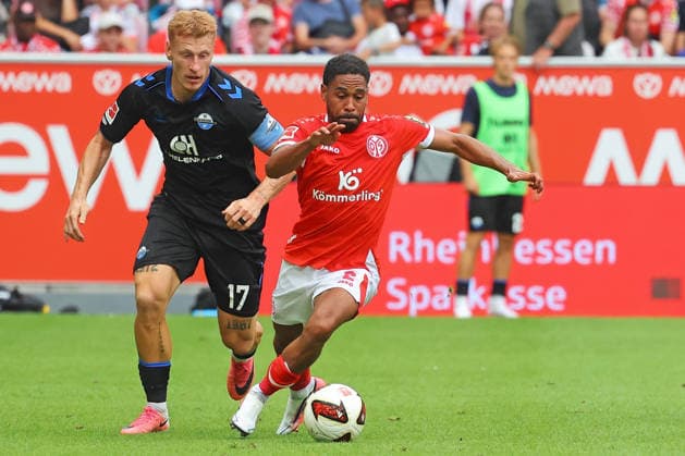 Mainz, Deutschland 29. August 2026: 1. BL - 2026 2027 - Sp. 1 - 1. FSV Mainz 05 gegen SC Paderborn 07 Im Bild: v. li. im Zweikampf Laurin Curda (SCP) gegen Phillipp Mwene (FSV). DFL regulations prohibit any use of photographs as image sequences and or quasi-video Mewa Arena Rheinland - Pfalz *** Mainz, Germany August 29, 2026 Bundesliga 2026–2027 Matchday 1: FSV Mainz 05 vs. SC Paderborn 07 Pictured, from left, in a tackle: Laurin Curda (SCP) vs. Phillipp Mwene (FSV). DFL regulations prohibit any use of photographs as image sequences and or quasi-video. Mewa Arena, Rhineland-Palatinate Copyright: xFotostandx xRacochax