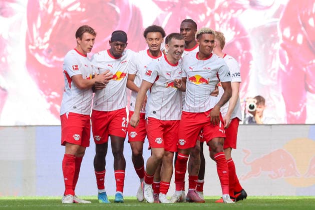 Antonio Nusa (RB Leipzig) bejubelt seinen Treffer mit den Teamkollegen waehrend des Spiels der 1. Bundesliga zwischen RB Leipzig und Borussia Moenchengladbach, Red Bull Arena am 29. August 2026 in Leipzig, Deutschland. (Foto von Marco Steinbrenner DeFodi Images) +++ Antonio Nusa (RB Leipzig) celebrates his goal with teammates during the Bundesliga match between RB Leipzig and Borussia Moenchengladbach at Red Bull Arena on August 29, 2026 in Leipzig, Germany. (Photo by Marco Steinbrenner DeFodi Images) DFB DFL REGULATIONS PROHIBIT ANY USE OF PHOTOGRAPHS AS IMAGE SEQUENCES AND OR QUASI-VIDEO. (Photo by Marco Steinbrenner DeFodi Images) - *** Antonio Nusa of RB Leipzig celebrates his goal with his teammates during the Bundesliga match between RB Leipzig and Borussia Mönchengladbach, Red Bull Arena on August 29, 2026, in Leipzig, Germany. Photo by Marco Steinbrenner, DeFodi Images. Antonio Nusa of RB Leipzig celebrates his goal with teammates during the Bundesliga match between RB Leipzig and Borussia Mönchengladbach at Red Bull Arena on August 29, 2026 in Leipzig, Germany. Photo by Marco Steinbrenner, DeFodi Images. DFB and DFL regulations prohibit any use of photographs as image sequences and or quasi-video. Photo by Marco Steinbrenner, DeFodi Images.