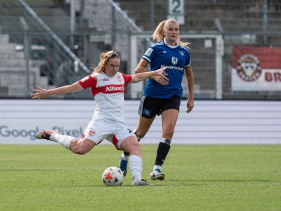Adriana Achcinska (VfB Stuttgart Frauen, 22) am Ball GER, Fussball, VfB Stuttgart vs. Hamburger Sportverein, Frauen, 1. Bundesliga, Google Pixel Frauen-Bundesliga, 2. Spieltag, Saison 2026 2027, 29.08.2026 GER, Fussball, VfB Stuttgart vs. Hamburger Sportverein, Frauen, 1. Bundesliga, Google Pixel Frauen-Bundesliga, 2. Spieltag, Saison 2026 2027, 29.08.2026 Stuttgart *** Adriana Achcinska, VfB Stuttgart Women, 22 with the ball, GER, Soccer, VfB Stuttgart vs. Hamburger Sportverein, Women, 1. Bundesliga, Google Pixel Women s Bundesliga, Matchday 2, 2026–2027 Season, August 29, 2026 GER, Soccer, VfB Stuttgart vs. Hamburger Sportverein, Women, 1st Bundesliga, Google Pixel Women’s Bundesliga, Matchday 2, 2026–2027 season, August 29, 2026 Stuttgart Copyright: xCarstenxSchweringx EP_CSG
