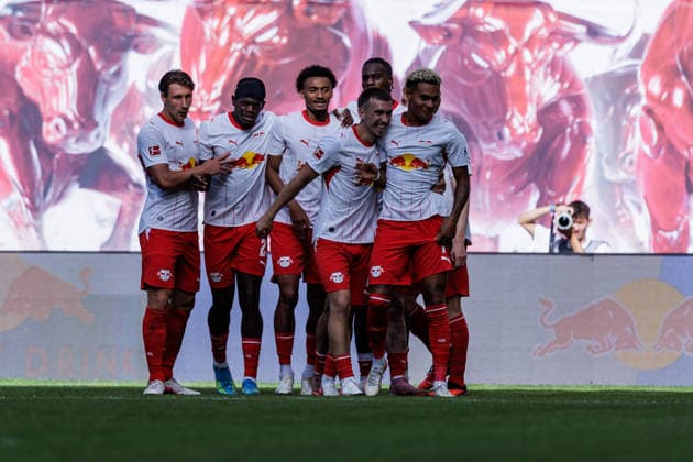 29.08.2026, GER, Fussball, Herren, 1. Bundesliga, Saison 2026 2027, 1. Spieltag, RB Leipzig vs. Borussia Moenchengladbach Nicolas Seiwald (RB Leipzig 13), Castello Jr Lukeba (RB Leipzig 23), Brajan Gruda (RB Leipzig 10), Antonio Nusa (RB Leipzig 7), David Raum (RB Leipzig 22) jubeln DFB DFL regulations prohibit any use of photographs as image sequences and or quasi-video Leipzig Red Bull Arena Sachsen Deutschland *** August 29, 2026, GER, Soccer, Men s, Bundesliga 1, 2026–2027 Season, Matchday 1, RB Leipzig vs. Borussia Mönchengladbach Nicolas Seiwald RB Leipzig 13, Castello Jr. Lukeba RB Leipzig 23, Brajan Gruda RB Leipzig 10, Antonio Nusa RB Leipzig 7, David Raum RB Leipzig 22 celebrating DFB and DFL regulations prohibit any use of photographs as image sequences and or quasi-video RB Leipzig Red Bull Arena Saxony, Germany Copyright: xNordphoto Trienitzx