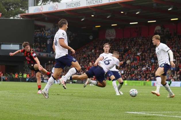 Bournemouth v Everton 29 August 2026 _ Premier League Football - Bournemouth v Everton - Alex Scott of Bournemouth scores the opening goal - (Photo by Mark Leech). Bournemouth UK Copyright: xMarkxLeechxOffside