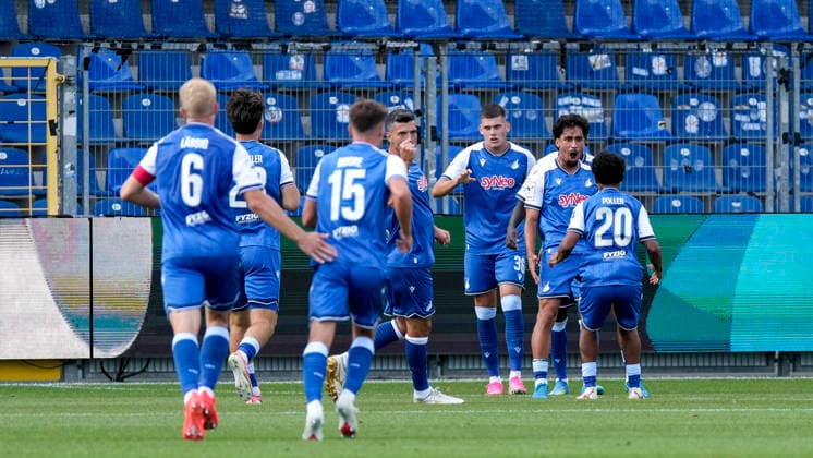 Spieler der TSG 1899 Hoffenheim II (U23), jubeln über das Tor zum 1:0, Jubel, Torjubel, Torerfolg, celebrate the goal, goal, celebration, jubelt ueber das Tor, Freuen, Freude, freut sich, optimistisch, positiv, Spielszene, Highlight, Action, Aktion, 29.08.2026, Sinsheim (Deutschland), Fussball, 3. Liga, TSG 1899 Hoffenheim II - SSV Jahn Regensburg, DFB DFL REGULATIONS PROHIBIT ANY USE OF PHOTOGRAPHS AS IMAGE SEQUENCES AND OR QUASI-VIDEO.