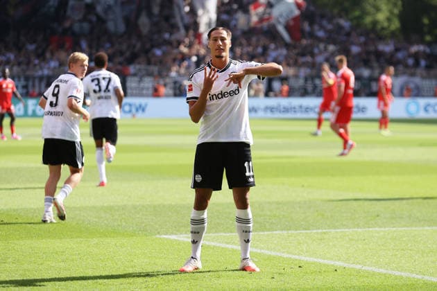 29.08.2026, xtgx, Fussball 1.Bundesliga, Union Berlin - Eintracht Frankfurt v.l. Torjubel nach dem Tor zum celebrating the goal celebrate 1:2 durch Younes Ebnoutalib (Eintracht Frankfurt) Berlin *** August 29, 2026, xtgx, Soccer, Bundesliga 1, Union Berlin vs. Eintracht Frankfurt, Goal celebration after Younes Ebnoutalib scored the 1-2 goal for Eintracht Frankfurt in Berlin