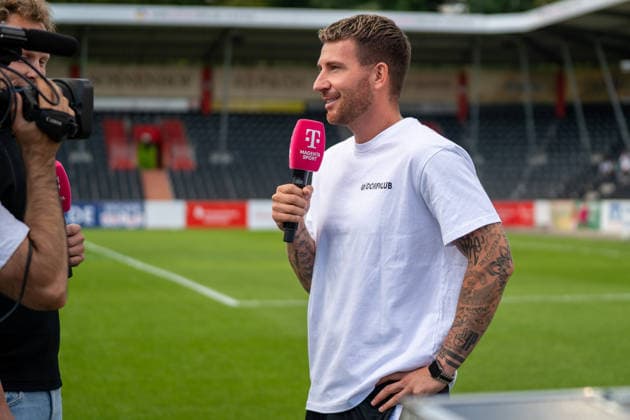 Pascal Reinhardt (Trainer SG Sonnenhof Großaspach) im Interview mit Magenta, SG Sonnenhof Großaspach vs. FC Ingolstadt 04, Fussball, 3. Liga, 3. Spieltag, 29.08.2026, DFB regulations prohibit any use of photographs as image sequences and or quasi-video Aspach Baden-Wuerttemberg Deutschland