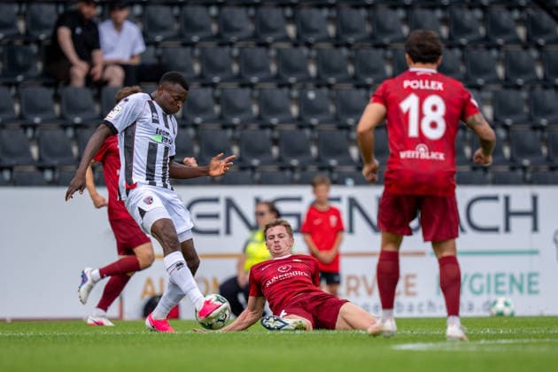 Tackling von Christian Mistl (SG Sonnenhof Großaspach, 06), SG Sonnenhof Großaspach vs. FC Ingolstadt 04, Fussball, 3. Liga, 3. Spieltag, 29.08.2026, DFB regulations prohibit any use of photographs as image sequences and or quasi-video Aspach Baden-Wuerttemberg Deutschland