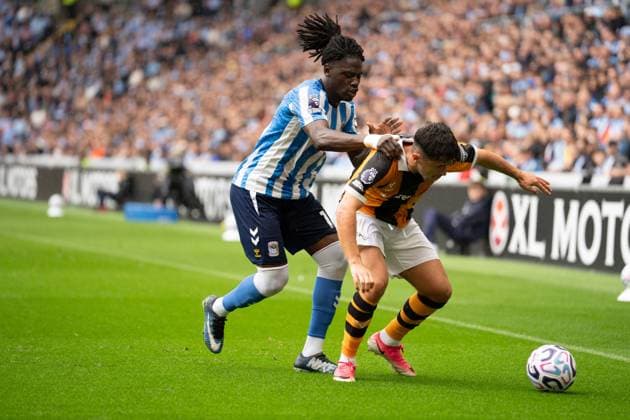 Players from both sides compete for the ball during the Premier League match between Coventry City and Hull City at Coventry Building Society Arena (Photo by Jay Soundo) Copyright: xJayxSoundox xSportsxPressxPhotox Sportspressphoto_SPR218624
