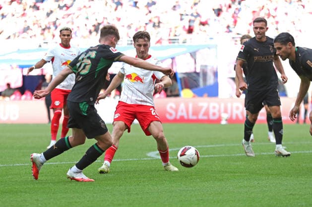 1. Fußball Bundesliga: RB Leipzig - Borussia Mönchengladbach; 29.08.2026 Rocco Reitz (20, RB Leipzig). LEIPZIG, DEUTSCHLAND - AUGUST 29: Bundesliga-Spiel RB Leipzig - Borussia Mönchengladbach in der Red Bull Arena am 1. Spieltag der 1. Bundesliga am August 29, 2026 in Leipzig, Deutschland. DFL REGULATIONS PROHIBIT ANY USE OF PHOTOGRAPHS AS IMAGE SEQUENCES AND OR QUASI-VIDEO. *** 1 Soccer Bundesliga RB Leipzig vs. Borussia Mönchengladbach August 29, 2026 Rocco Reitz 20, RB Leipzig LEIPZIG, GERMANY AUGUST 29 Bundesliga match between RB Leipzig and Borussia Mönchengladbach at the Red Bull Arena on Matchday 1 of the Bundesliga on August 29, 2026 in Leipzig, Germany. DFL regulations prohibit any use of photographs as image sequences and or quasi-video. Copyright: xBEAUTIFULxSPORTS JanxKaeferx