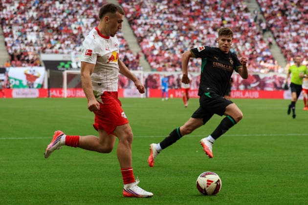 Deutschland: 1. Bundesliga 2026 2027, 1. Spieltag, RB Leipzig - Borussia Mönchengladbach, Red Bull Arena (Leipzig): Brajan Gruda (RB Leipzig, 10) am Ball *** Germany, Bundesliga 1, 2026–2027, Matchday 1, RB Leipzig vs. Borussia Mönchengladbach, Red Bull Arena Leipzig, Brajan Gruda (RB Leipzig), 10 on the ball Copyright: xx