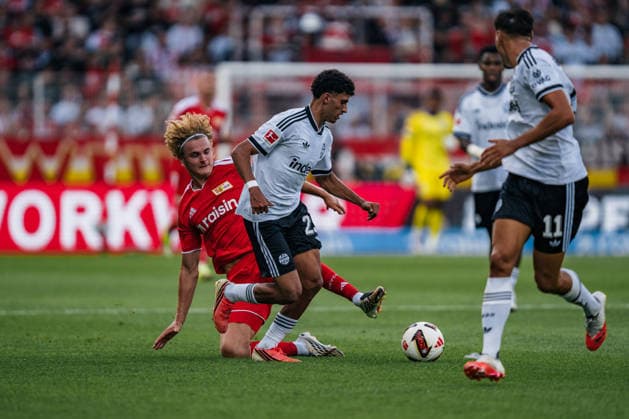 Deutschland: Bundesliga 2026 - 2027, 1. Spieltag - 1. FC Union Berlin vs Eintracht Frankfurt - Stadion An der Alten Försterei (Berlin): Ayoube Amaimouni (Eintracht Frankfurt, 29) am Ball *** Germany Bundesliga 2026–2027, Matchday 1: 1. FC Union Berlin vs. Eintracht Frankfurt at Stadion An der Alten Försterei, Berlin; Ayoube Amaimouni (Eintracht Frankfurt) had 29 touches Copyright: xTomxLauruschkatx