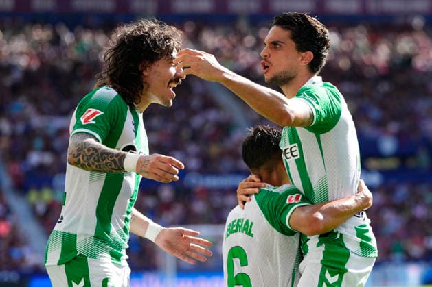 Levante UD v Real Betis Balompie - LaLiga EA Sports 2026 27 Marc Bartra centre-back of Betis and Spain celebrates after scoring his sides first goal during the LaLiga EA Sports 2026 27 match between Levante UD and Real Betis Balompie at Ciutat de Valencia on August 29, 2026 in Valencia, Spain. Valencia Spain  Copyright: xJosexBretonx originalFilename:bretonhernandez-levanteu260829_npASe.jpg