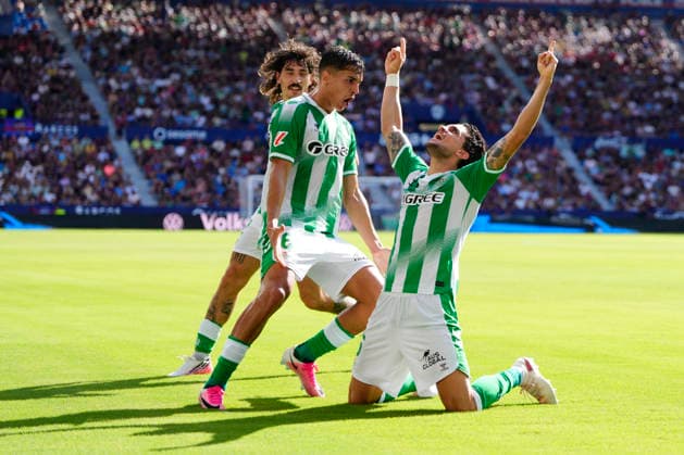 Levante UD v Real Betis Balompie - LaLiga EA Sports 2026 27 Marc Bartra centre-back of Betis and Spain celebrates after scoring his sides first goal during the LaLiga EA Sports 2026 27 match between Levante UD and Real Betis Balompie at Ciutat de Valencia on August 29, 2026 in Valencia, Spain. Valencia Spain  Copyright: xJosexBretonx originalFilename:bretonhernandez-levanteu260829_nprpJ.jpg