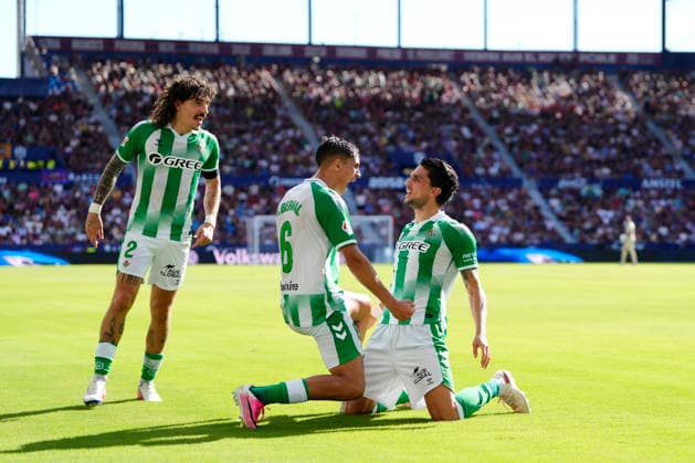 Levante UD v Real Betis Balompie - LaLiga EA Sports 2026 27 Marc Bartra centre-back of Betis and Spain celebrates after scoring his sides first goal during the LaLiga EA Sports 2026 27 match between Levante UD and Real Betis Balompie at Ciutat de Valencia on August 29, 2026 in Valencia, Spain. Valencia Spain  Copyright: xJosexBretonx originalFilename:bretonhernandez-levanteu260829_np8xF.jpg
