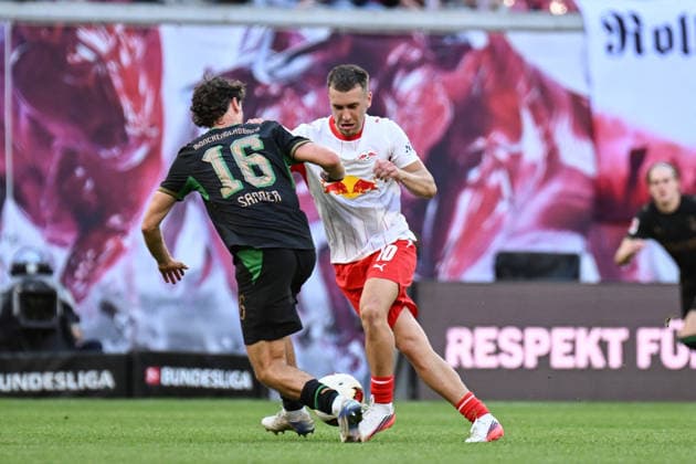 Fußball I Herren I Saison 2026-2027 I Bundesliga I 1. Spieltag I RB Leipzig - Borussia Mönchengladbach I 29.08.2026 Zweikampf Philipp Sander (16, Borussia Mönchengladbach), Brajan Gruda (10, RB Leipzig) Leipzig Red Bull Arena Sachsen Deutschland *** Soccer I Men’s I 2026–2027 Season I Bundesliga I Matchday 1 I RB Leipzig vs. Borussia Mönchengladbach I August 29, 2026 Tackle by Philipp Sander (16), Borussia Mönchengladbach, Brajan Gruda 10, RB Leipzig, Red Bull Arena, Leipzig, Saxony, Germany Copyright: xLobeca InesxHähnelx