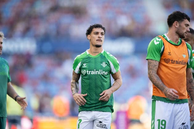 ESP: LaLiga EA Sports UD Levante v Real Betis Antony Matheus Dos Santos of Real Betis warms up during LaLiga EA Sports, between UD Levante v Real Betis played at Ciudad de Valencia Stadium in Valencia on August 29, 2026 in Spain; Valencia Spain Futbol Copyright: xAgenciaxLOFx