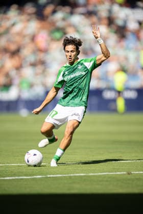 ESP: LaLiga EA Sports UD Levante v Real Betis Rodrigo Riquelme Reche of Real Betis warms up during LaLiga EA Sports, between UD Levante v Real Betis played at Ciudad de Valencia Stadium in Valencia on August 29, 2026 in Spain; Valencia Spain Futbol Copyright: xAgenciaxLOFx