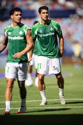ESP: LaLiga EA Sports UD Levante v Real Betis Marc Roca Junque of Real Betis warms up during LaLiga EA Sports, between UD Levante v Real Betis played at Ciudad de Valencia Stadium in Valencia on August 29, 2026 in Spain; Valencia Spain Futbol Copyright: xAgenciaxLOFx