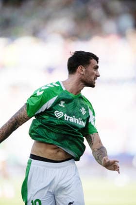 ESP: LaLiga EA Sports UD Levante v Real Betis Troy Parrott of Real Betis warms up during LaLiga EA Sports, between UD Levante v Real Betis played at Ciudad de Valencia Stadium in Valencia on August 29, 2026 in Spain; Valencia Spain Futbol Copyright: xAgenciaxLOFx