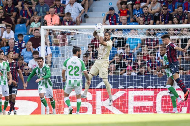 ESP: LaLiga EA Sports UD Levante v Real Betis Alvaro Valles of Real Betis in action during LaLiga EA Sports, between UD Levante v Real Betis played at Ciudad de Valencia Stadium in Valencia on August 29, 2026 in Spain; Valencia Spain Futbol Copyright: xAgenciaxLOFx