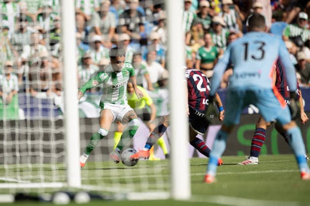 ESP: LaLiga EA Sports UD Levante v Real Betis Antony Matheus Dos Santos of Real Betis during LaLiga EA Sports, between UD Levante v Real Betis played at Ciudad de Valencia Stadium in Valencia on August 29, 2026 in Spain; Valencia Spain Futbol Copyright: xAgenciaxLOFx