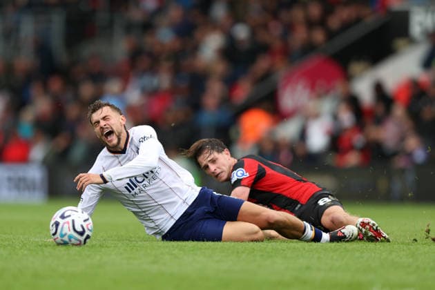 Bournemouth v Everton 29 August 2026 _ Premier League Football - Bournemouth v Everton - Kiernan Dewsbury-Hall of Everton reacts as he is tackled by Alex Scott of Bournemouth - (Photo by Mark Leech). Bournemouth UK Copyright: xMarkxLeechxOffside