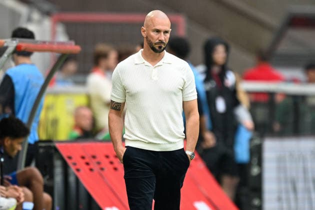 Christian Ilzer (Hoffenheim) unzufrieden enttäuscht enttaeuscht niedergeschlagen frustriert, 29.08.2026 ¢ Fussball ¢ 1. FC Koeln vs TSG Hoffenheim, Rheinenergiestadion, Koeln, DFB DFL REGULATIONS PROHIBIT ANY USE OF PHOTOGRAPHS AS IMAGE SEQUENCES AND OR QUASI-VIDEO NRW Germany *** Christian Ilzer, Hoffenheim: dissatisfied, disappointed, disheartened, frustrated, August 29, 2026 ¢ Soccer ¢ 1. FC Köln vs. TSG Hoffenheim, Rheinenergiestadion, Cologne, DFB and DFL regulations prohibit any use of photographs as image sequences and or quasi-video. NRW, Germany Copyright: xpepphotox xHorstxMauelshagenx pep00321, pep_20260829_hm