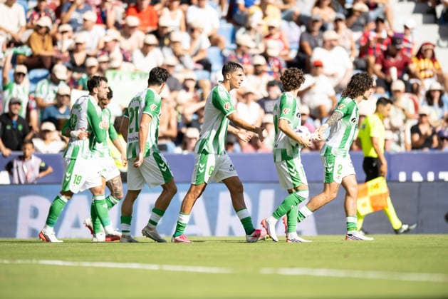 ESP: LaLiga EA Sports UD Levante v Real Betis Rodrigo Riquelme Reche of Real Betis scores goal and celebrates during LaLiga EA Sports, between UD Levante v Real Betis played at Ciudad de Valencia Stadium in Valencia on August 29, 2026 in Spain; Valencia Spain Futbol Copyright: xAgenciaxLOFx