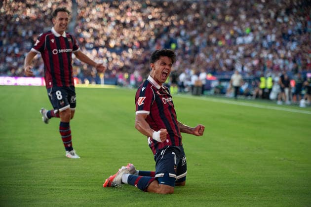 August 29, 2026, Valencia, Alicante, Spain: VALENCIA, SPAIN - AUGUST 29: 7 ROGER BRUGUE celebrates his goal against during the match between Levante UD and Real Betis, from LaLiga EASports, matchweek 3, disputed at the Ciutat de Valencia, Valencia Valencia Spain - ZUMAc290 20260829_zsp_c290_025 Copyright: xJordixCantox