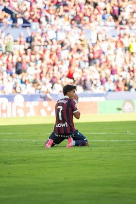 August 29, 2026, Valencia, Alicante, Spain: VALENCIA, SPAIN - AUGUST 29: 7 ROGER BRUGUE fail a goal during the match between Levante UD and Real Betis, from LaLiga EASports, matchweek 3, disputed at the Ciutat de Valencia, Valencia Valencia Spain - ZUMAc290 20260829_zsp_c290_032 Copyright: xJordixCantox